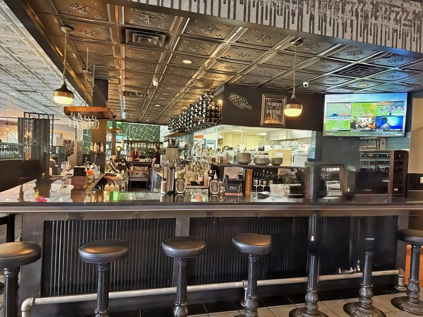Reverberation Reduction for Fine-Dining Restaurant Speaks Clam Bar