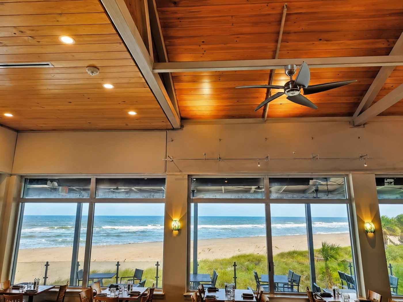 Restaurant Fabric Wall Acoustic Upgrade at Fins at Sharky’s Venice Pier