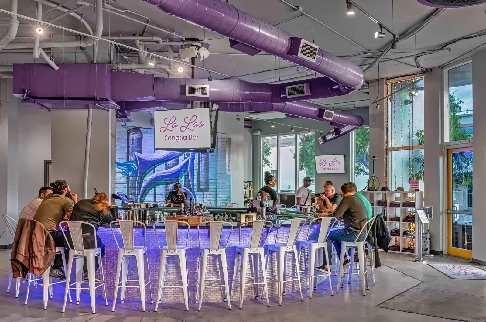 Bold Visuals with Balanced Sound at LaLa Sangria