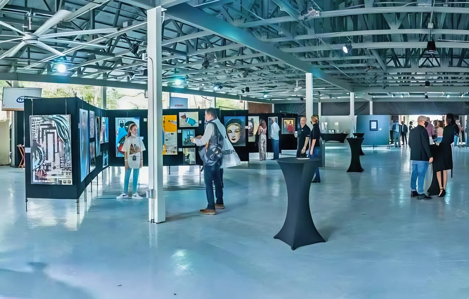 Tampa Zoo Pavilion Art Event